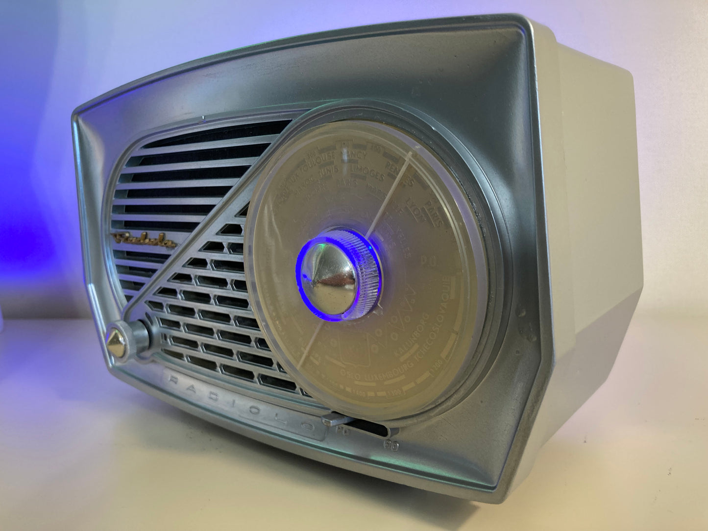 RADIOLA Radiolo de 1957 "Surfer d'Argent" BOSE Soundlink-Micro Bluetooth